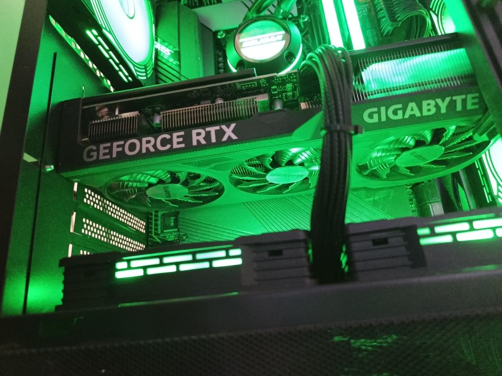 Продам Rtx 4070 Super
