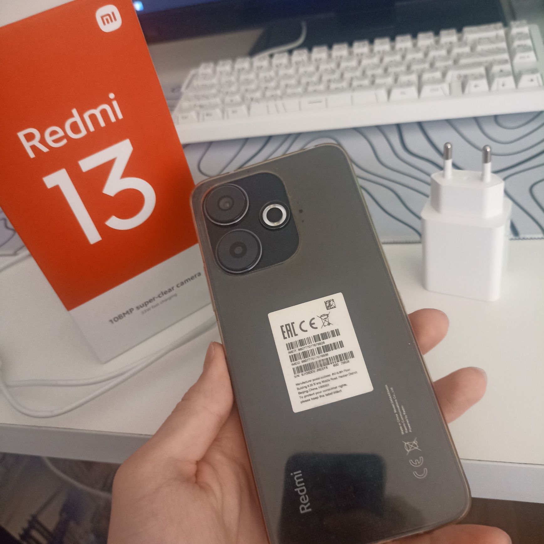 Продам новый Redmi 13 на запчасти, не выходит из Recovery