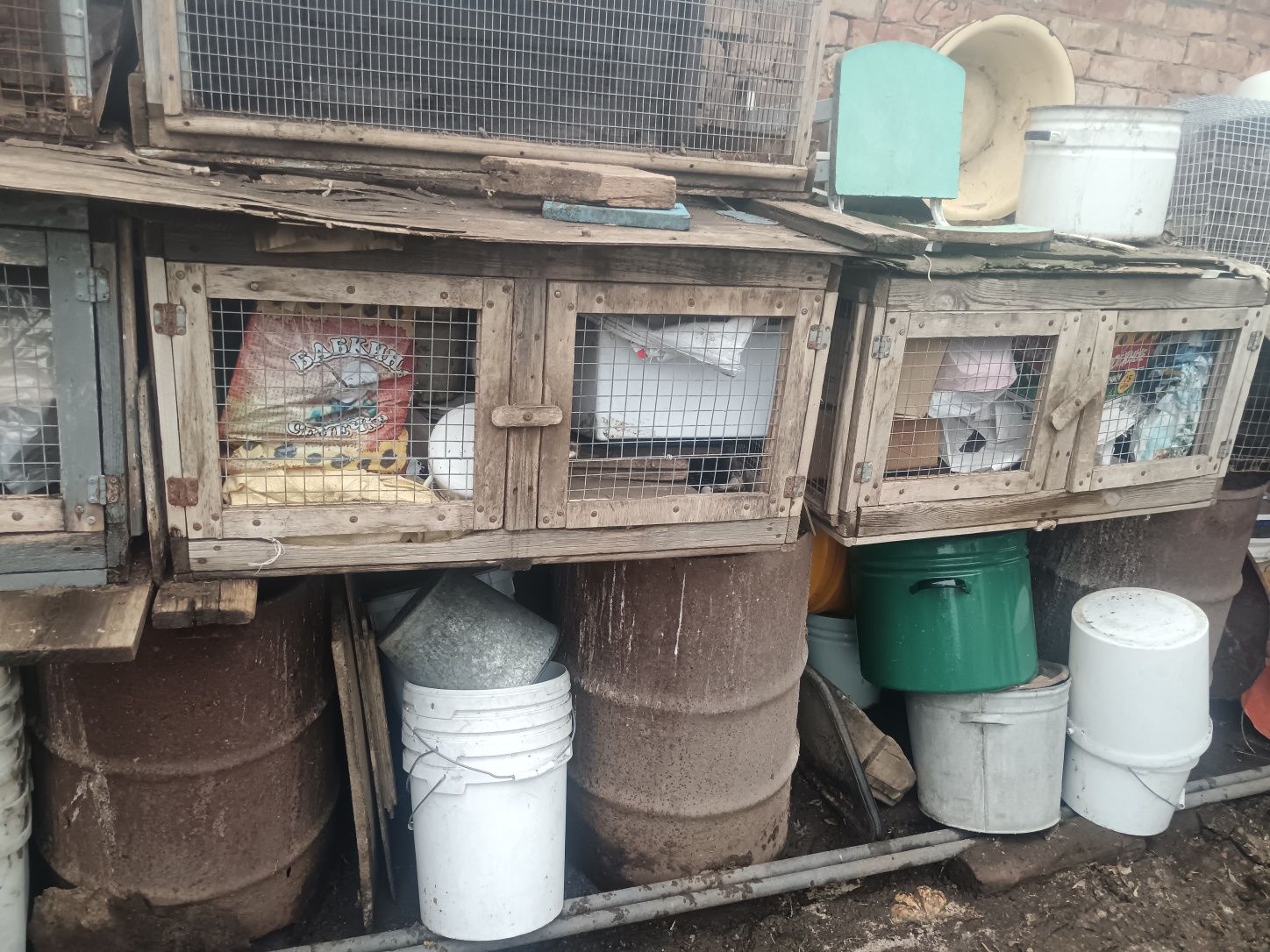 Продам клетки для кроликов