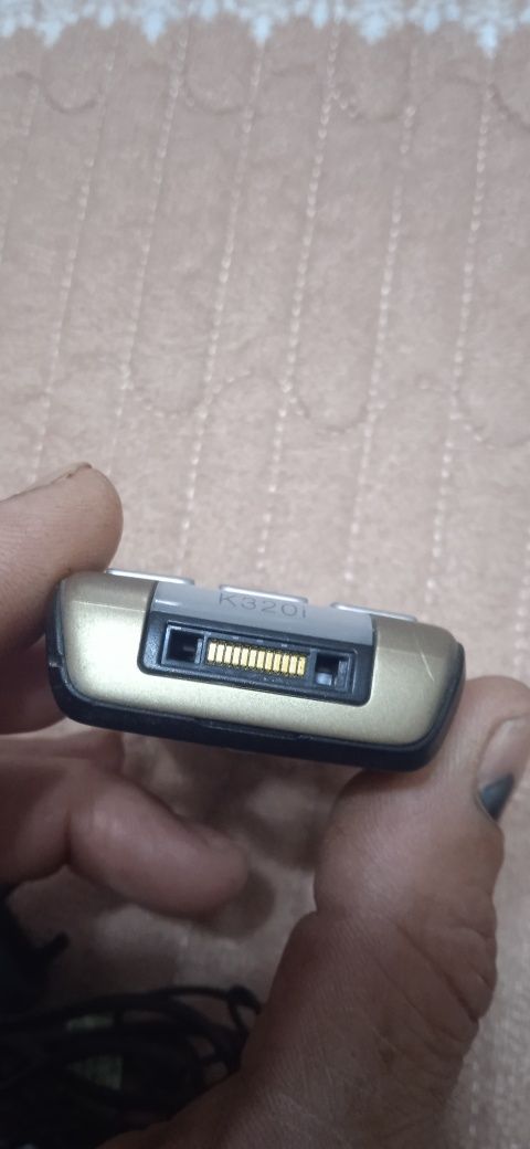 Sony  Ericsson k 320i