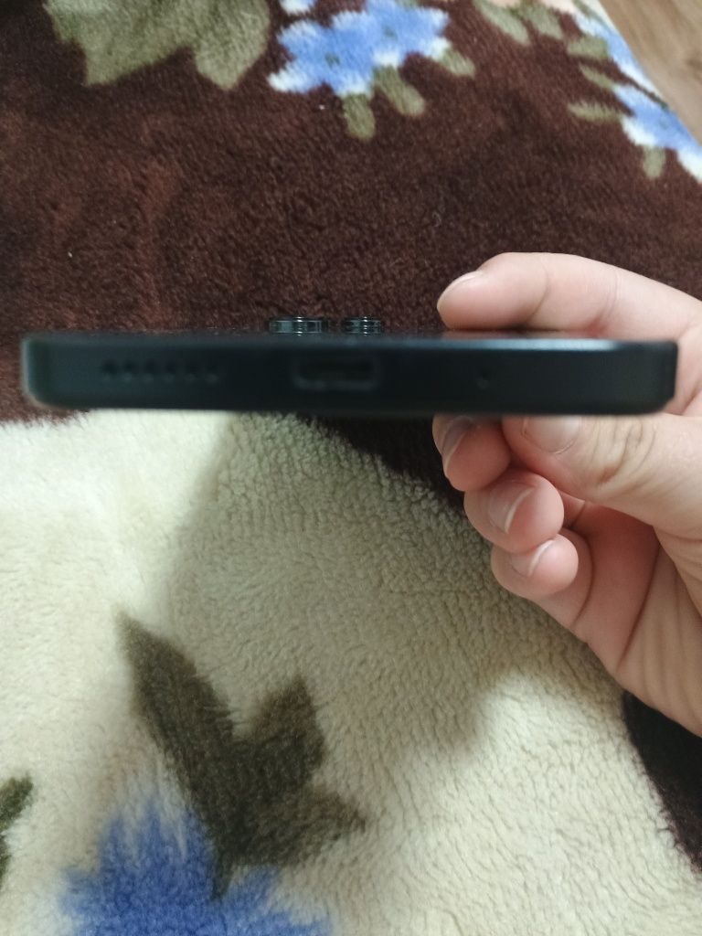 Redmi 12 почте хорошом состояние