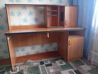 Продам компьютерный стол