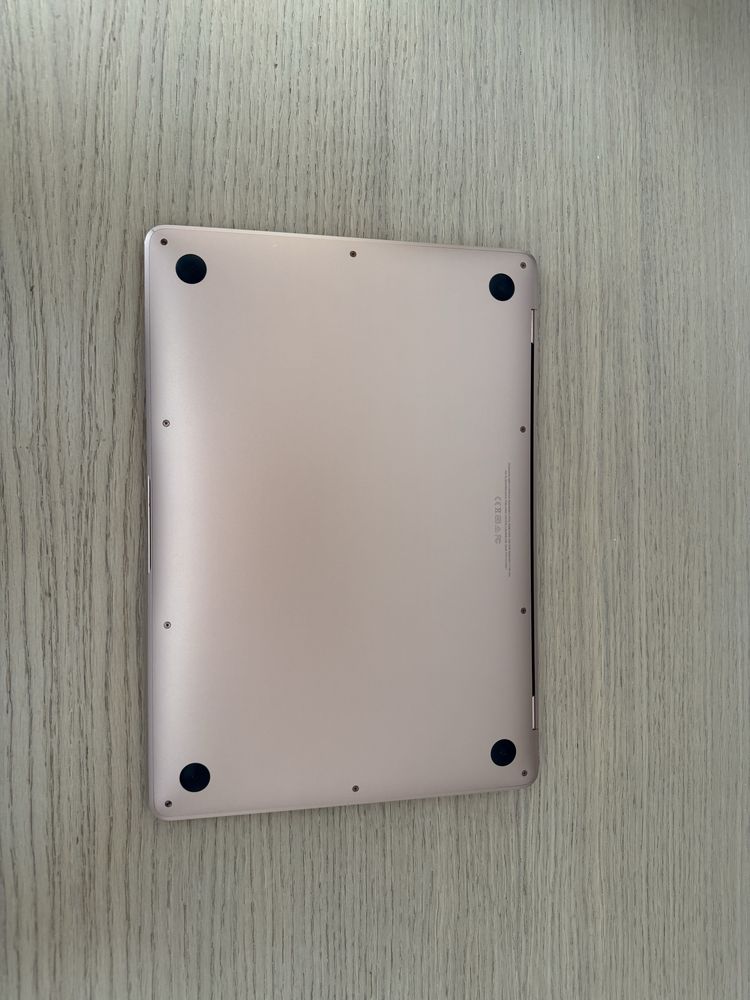 MacBook Air 13″ 2019 • i5 / 16 GB / 512 GB / USA версия • Алматы