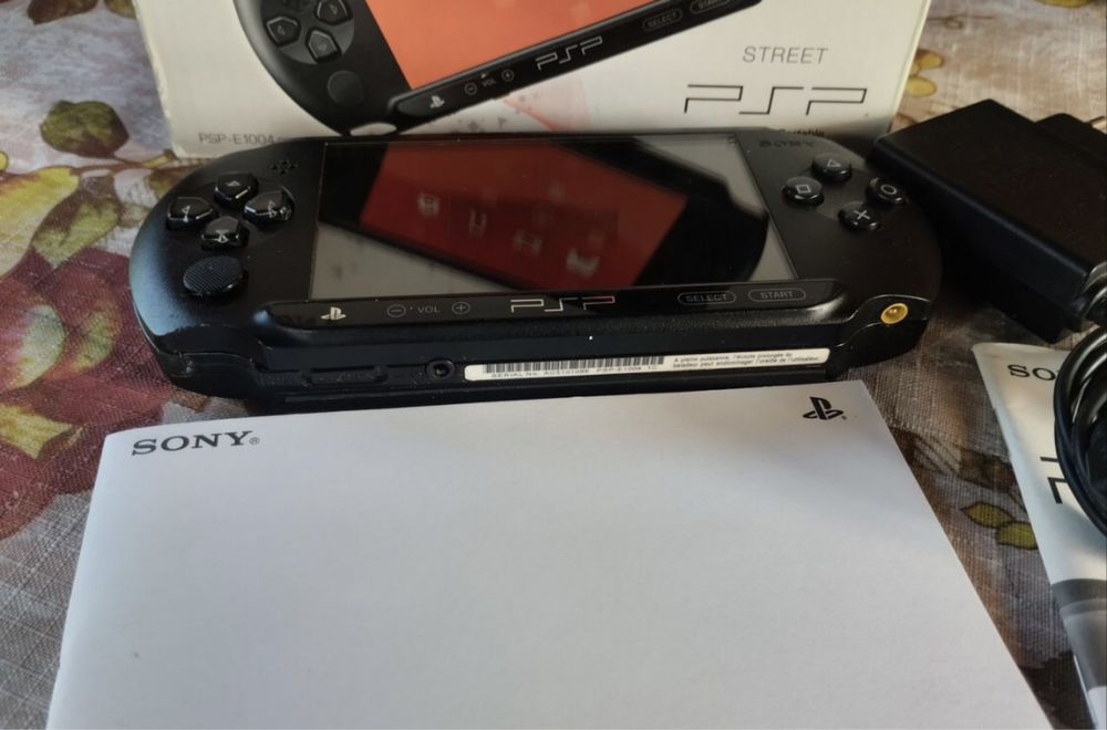 Продам Psp весь комплект