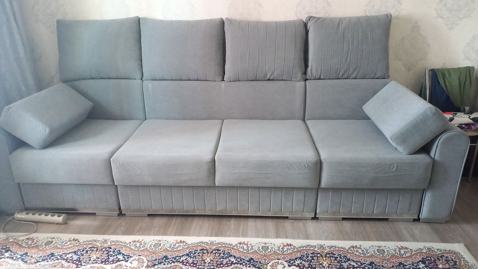 Продам диван в отличном состоянии