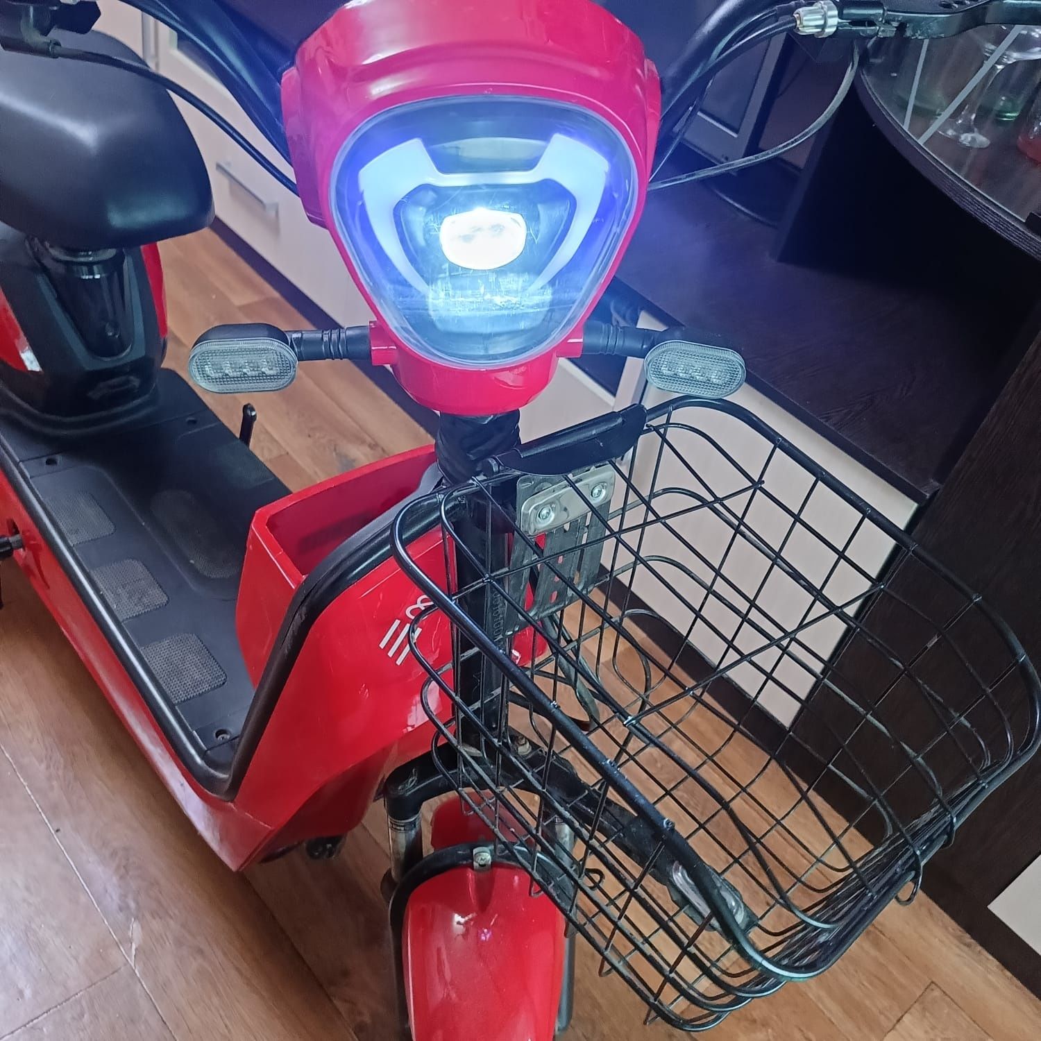 Продам самокат электрический