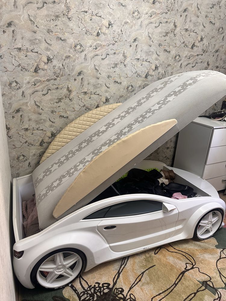 Кровать машинка белая