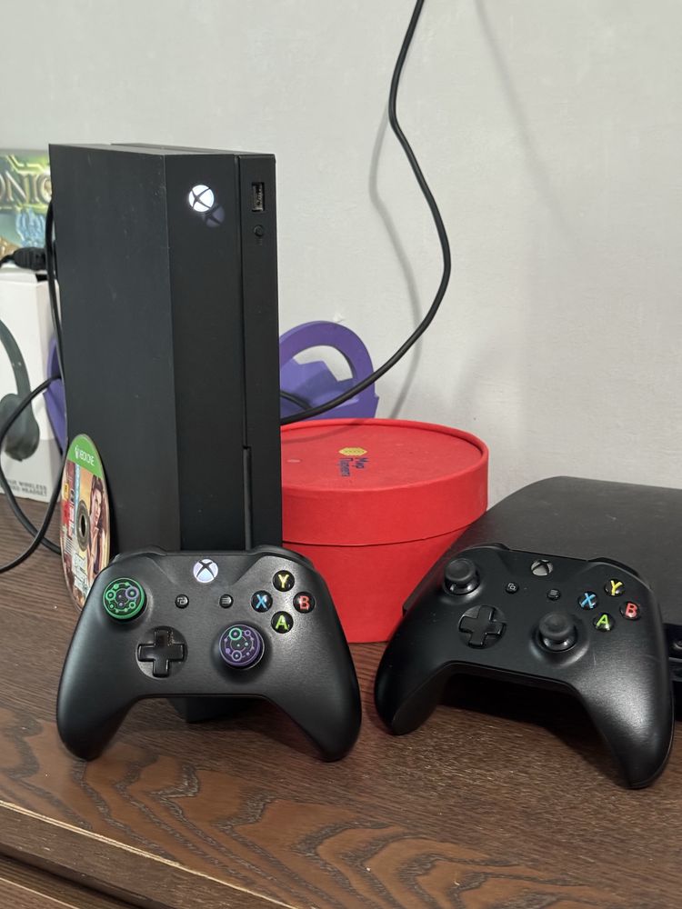 Консоль X box  X 1TB