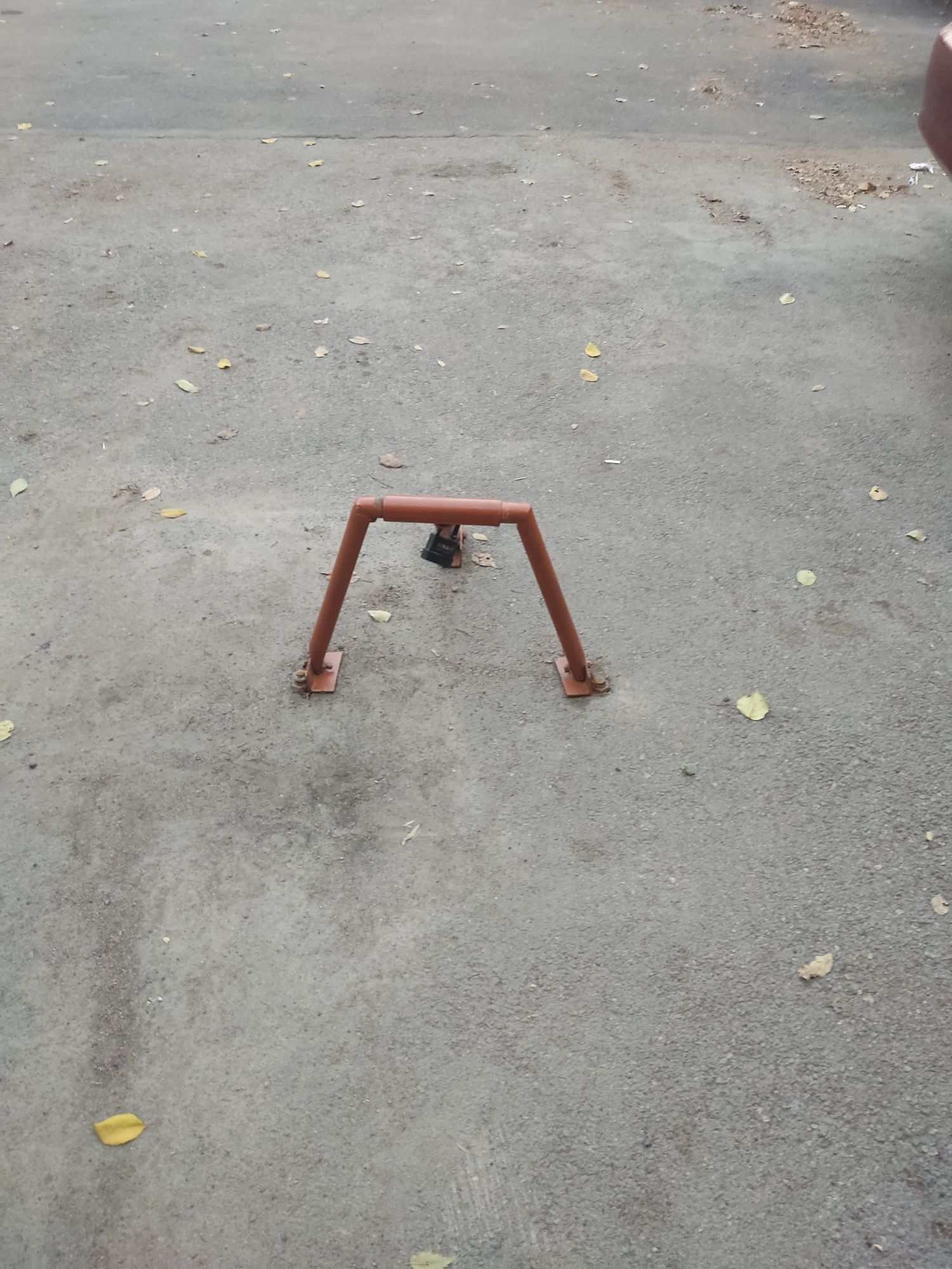Продам парковочный барьер