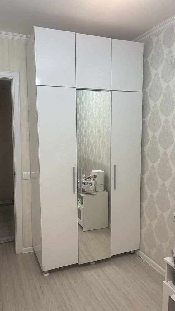 Срочно продам шкаф 235*114 цена за сегодня