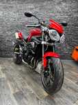 Triumph Street Triple 675 R Batyr Moto