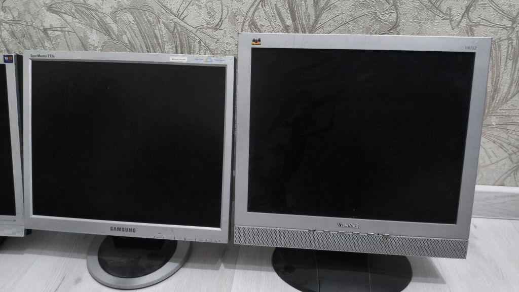 Комплект видеонаблюдения 8 камер, DVR  монитор и пк, HDD 160 ГБ