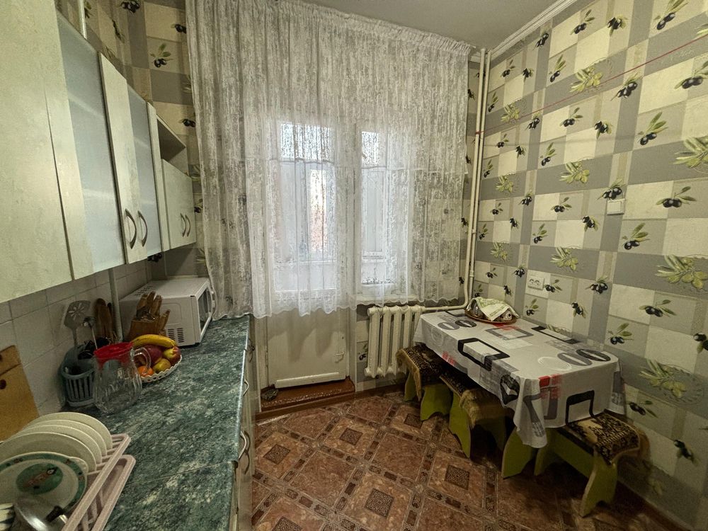 Продается 3-комнатная квартира, 80 м², мкр. Карасу, Тараз