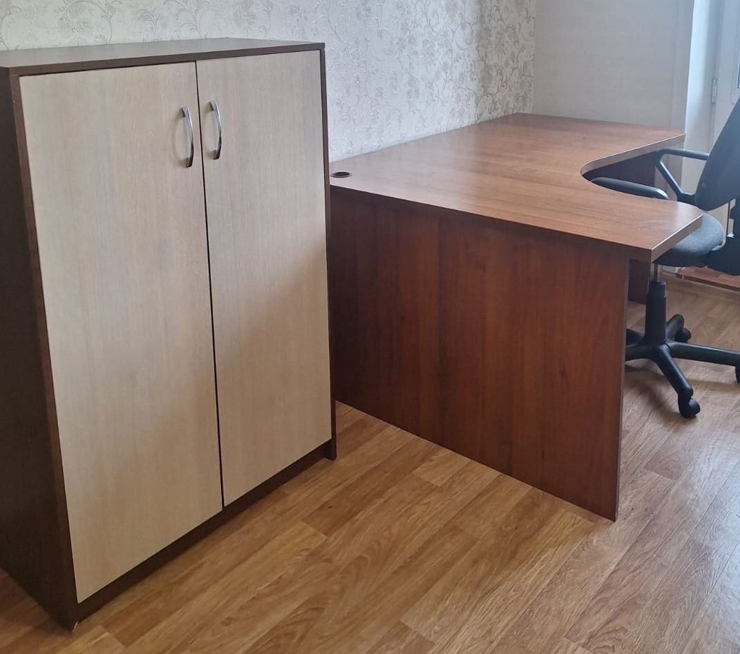 Продам офисную мебель