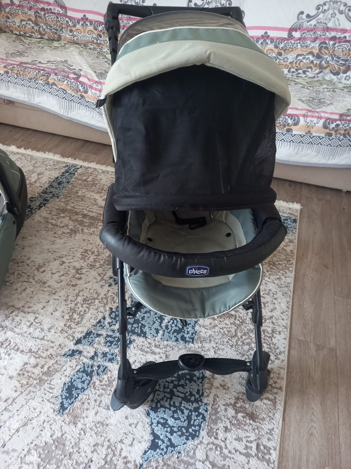 Продам детскую коляску 3 в 1 от бренда Chicco, состояние идеальное