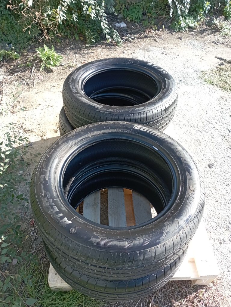 Продам летнюю резину 225/60 R 18