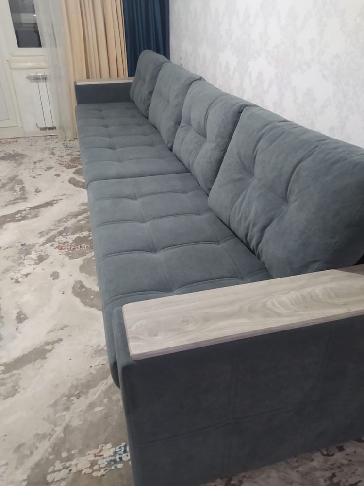 Продам диван для гостиной