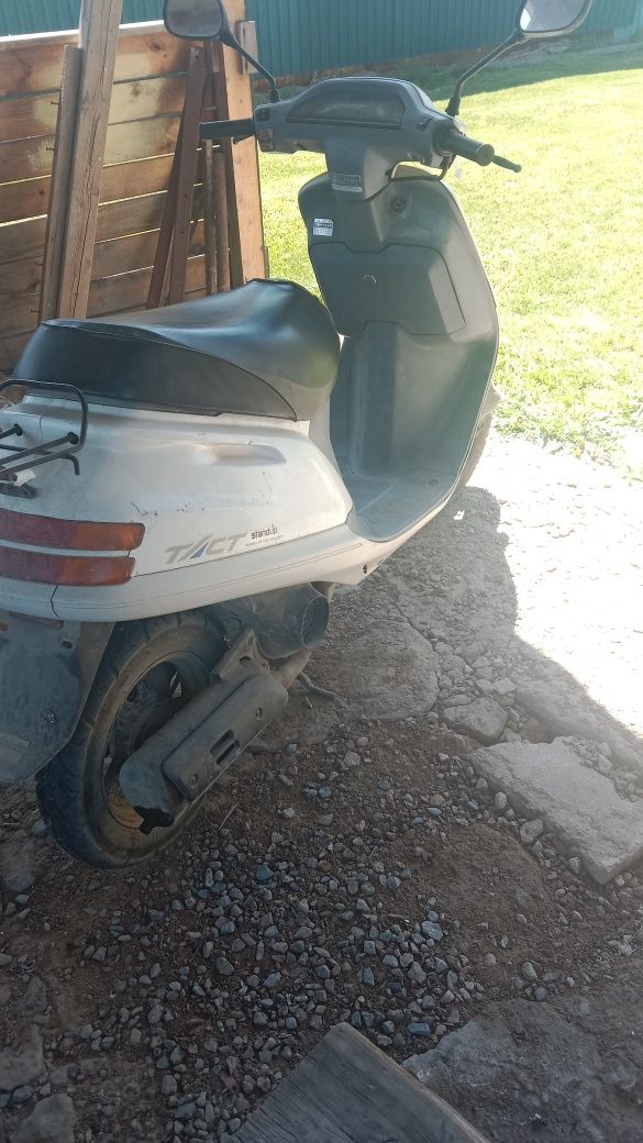 Скутер Honda Tact 24