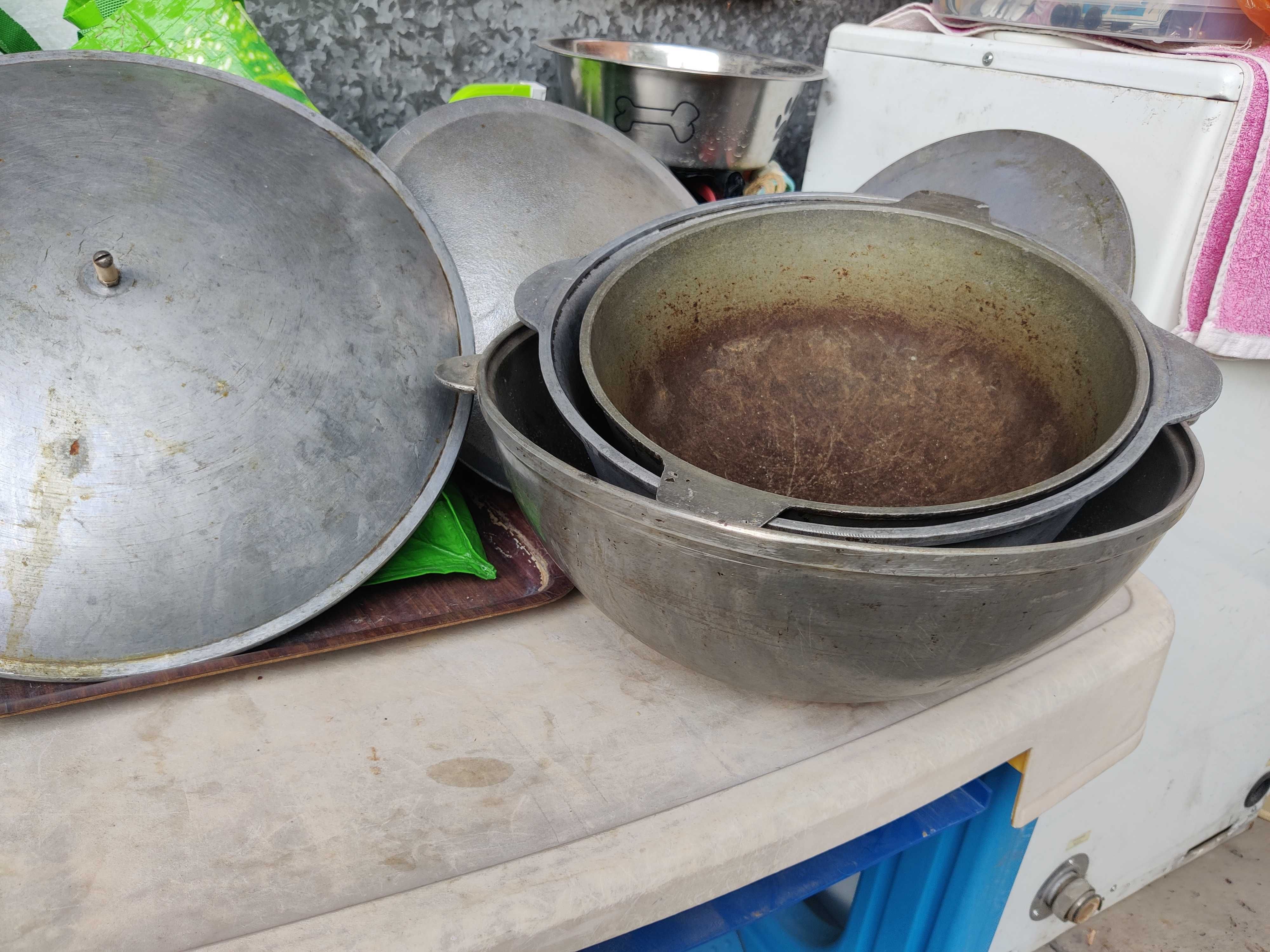 Продам казаны чугунные