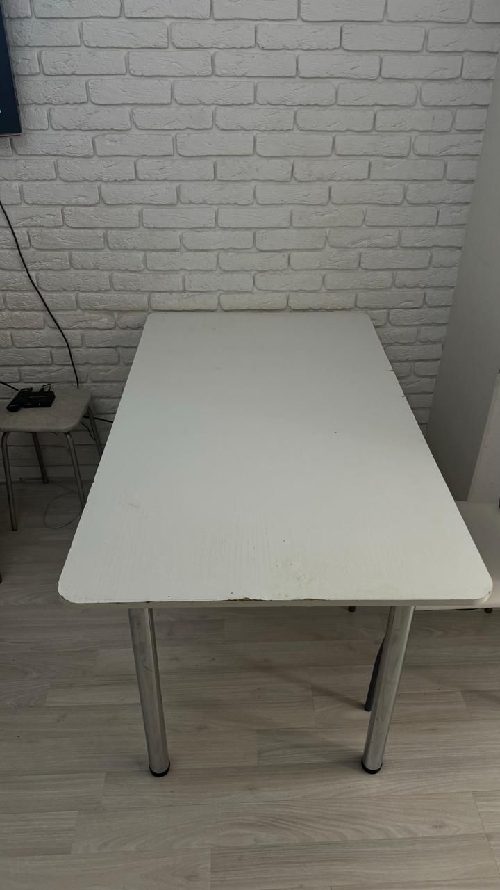 Продам стол со стульями