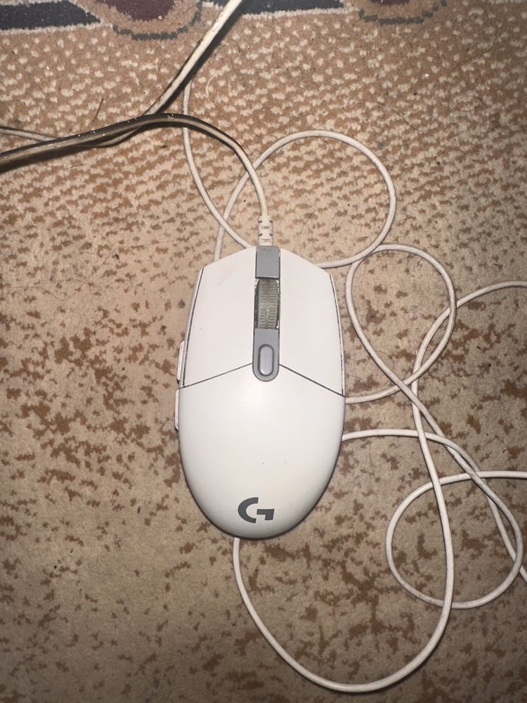 Компьютерная мышка Logitech g102