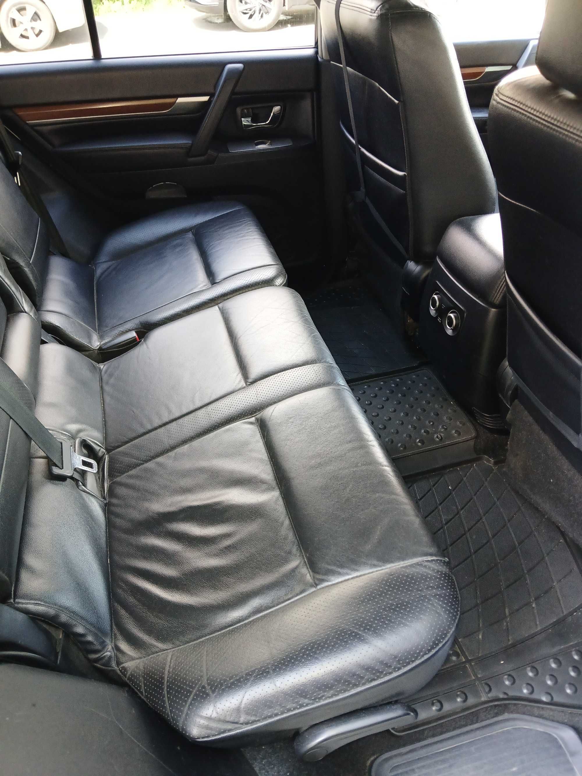 продам mitsubishi  Pajero 4