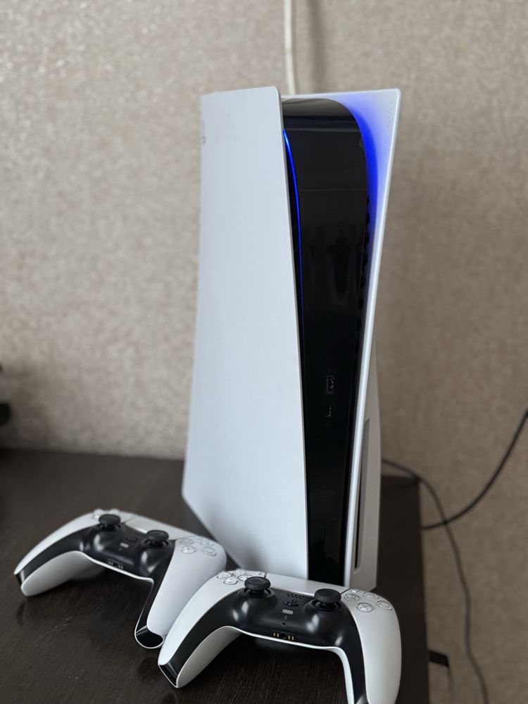 Play station 5 + ПОДАРОК 3 диска (игры) , PS 5