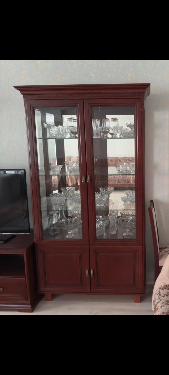 Мебель для зала и спальни