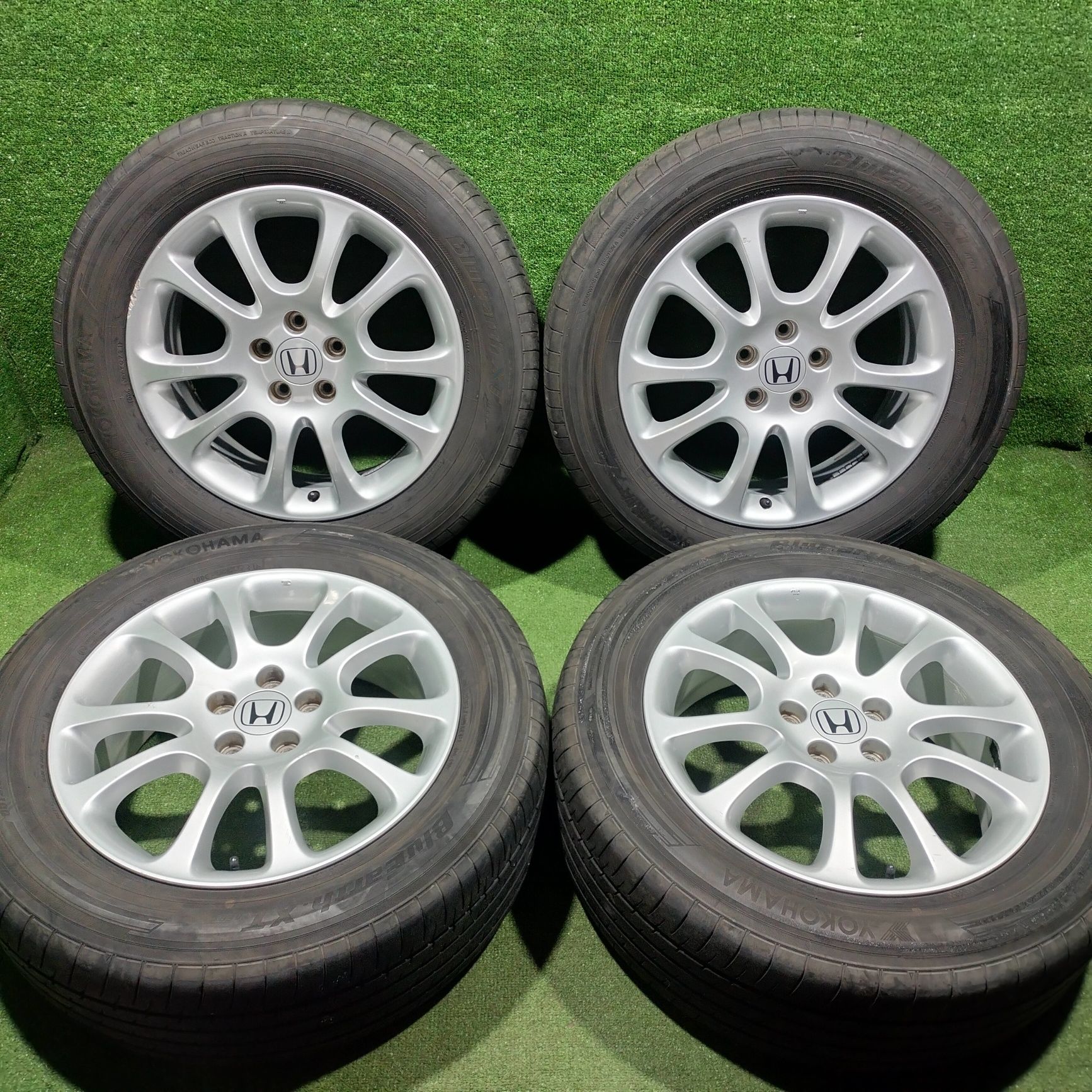 Продам Диск на HONDA CR V с шинами Yokohama 235/60 R18 лето