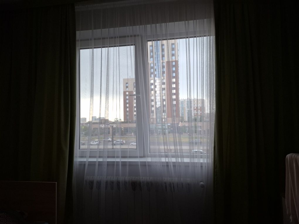 Продам шторы с тюлью