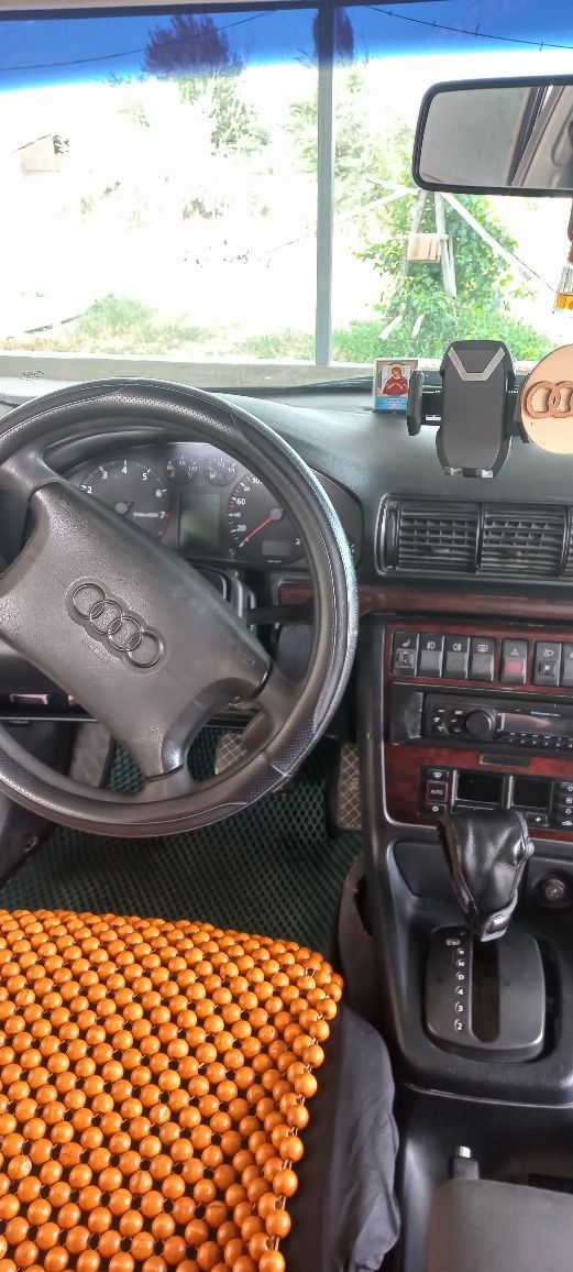 Срочно продам Ауди А4