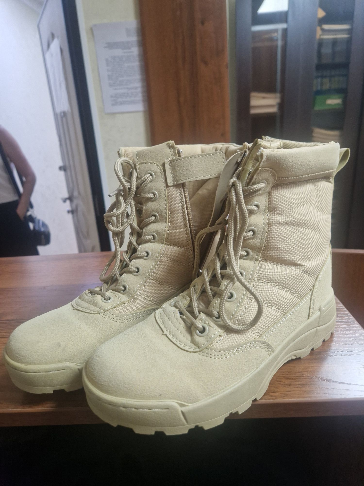 Продам военный сапоги осенние