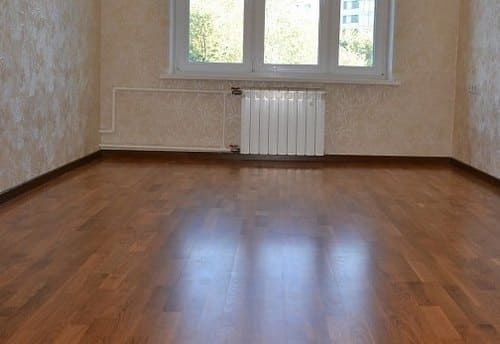 Настил OSB, линолеум, плинтус.Гипсокартон