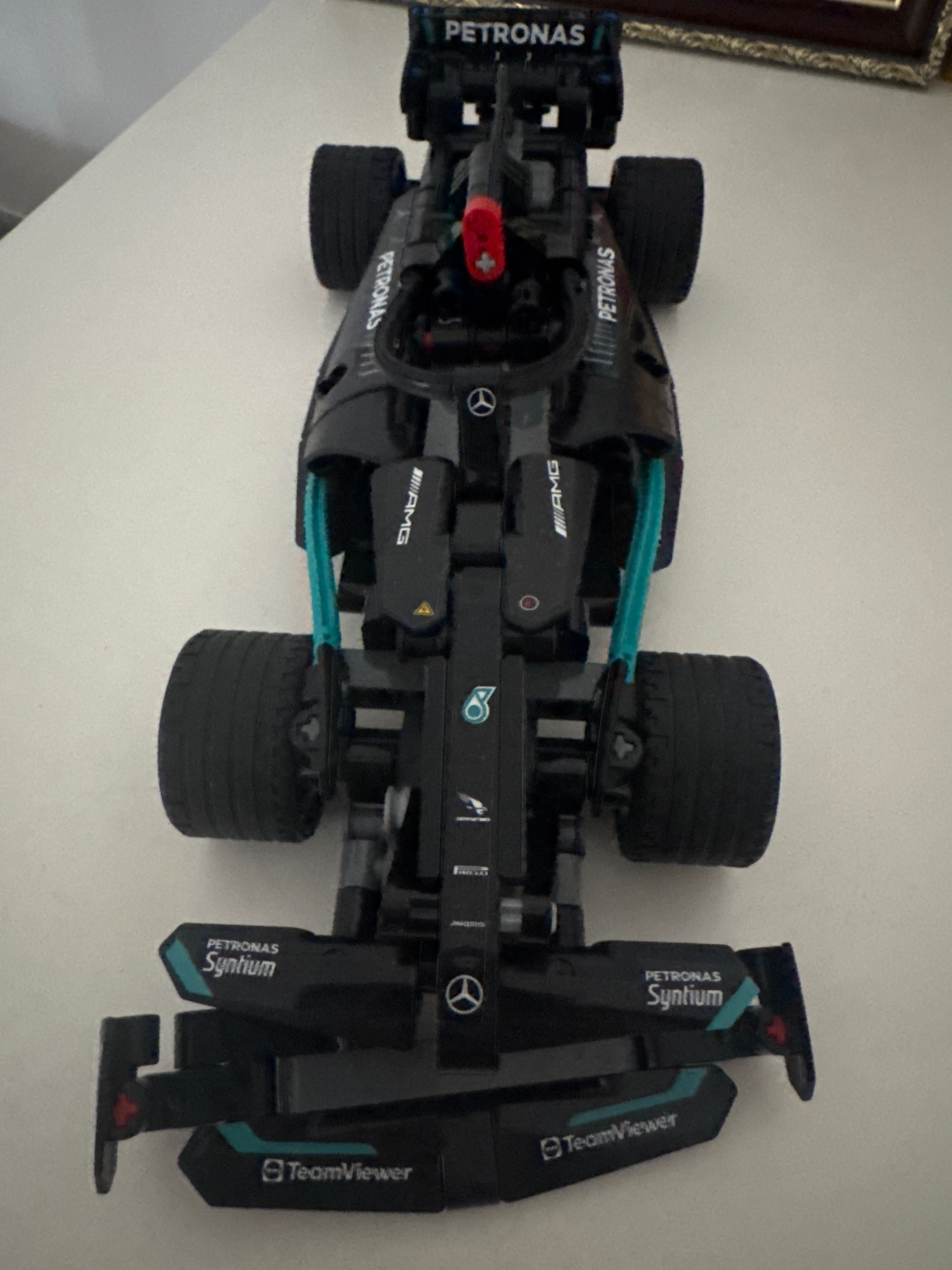 Лего мерседес petronas