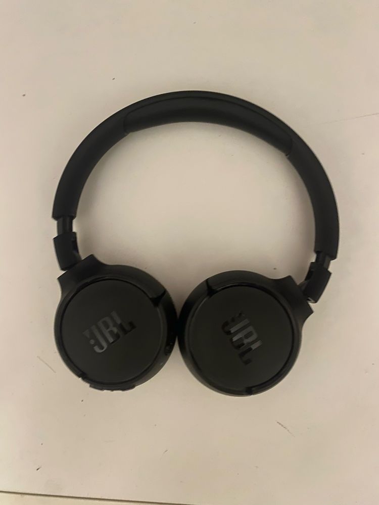 Наушники JBL Tune 510BT почти новые