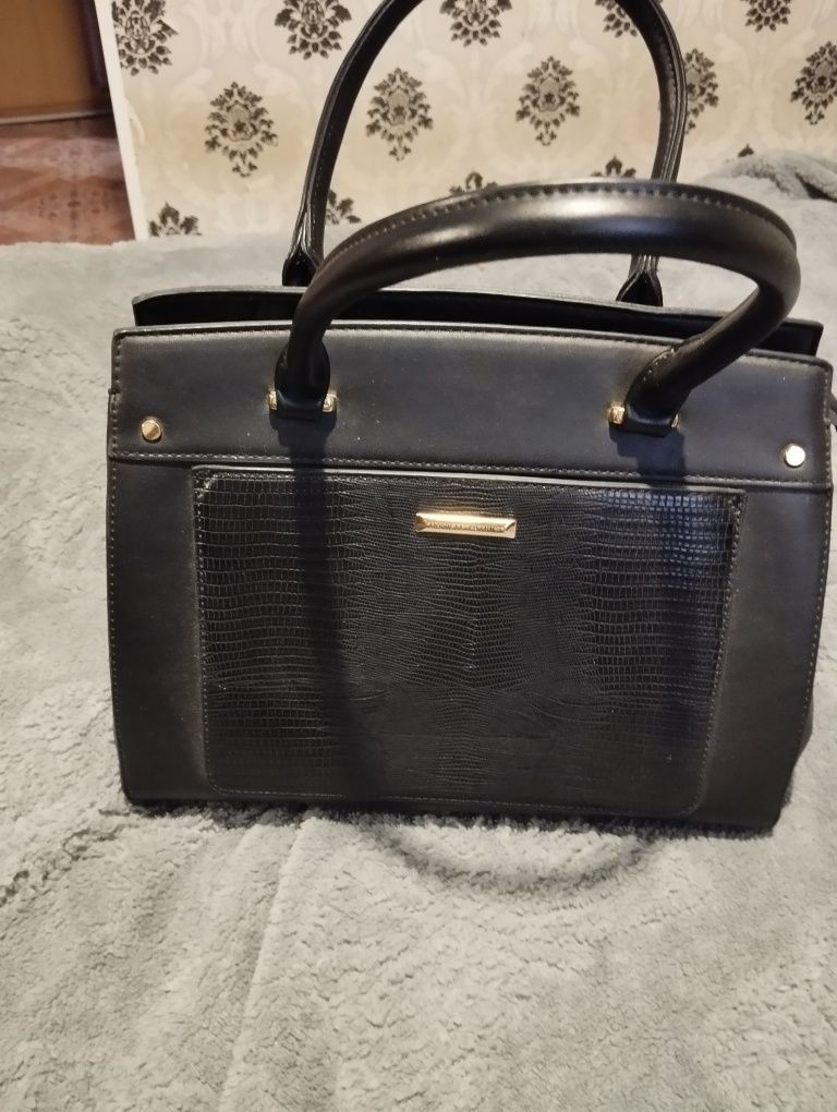Продам женские сумки