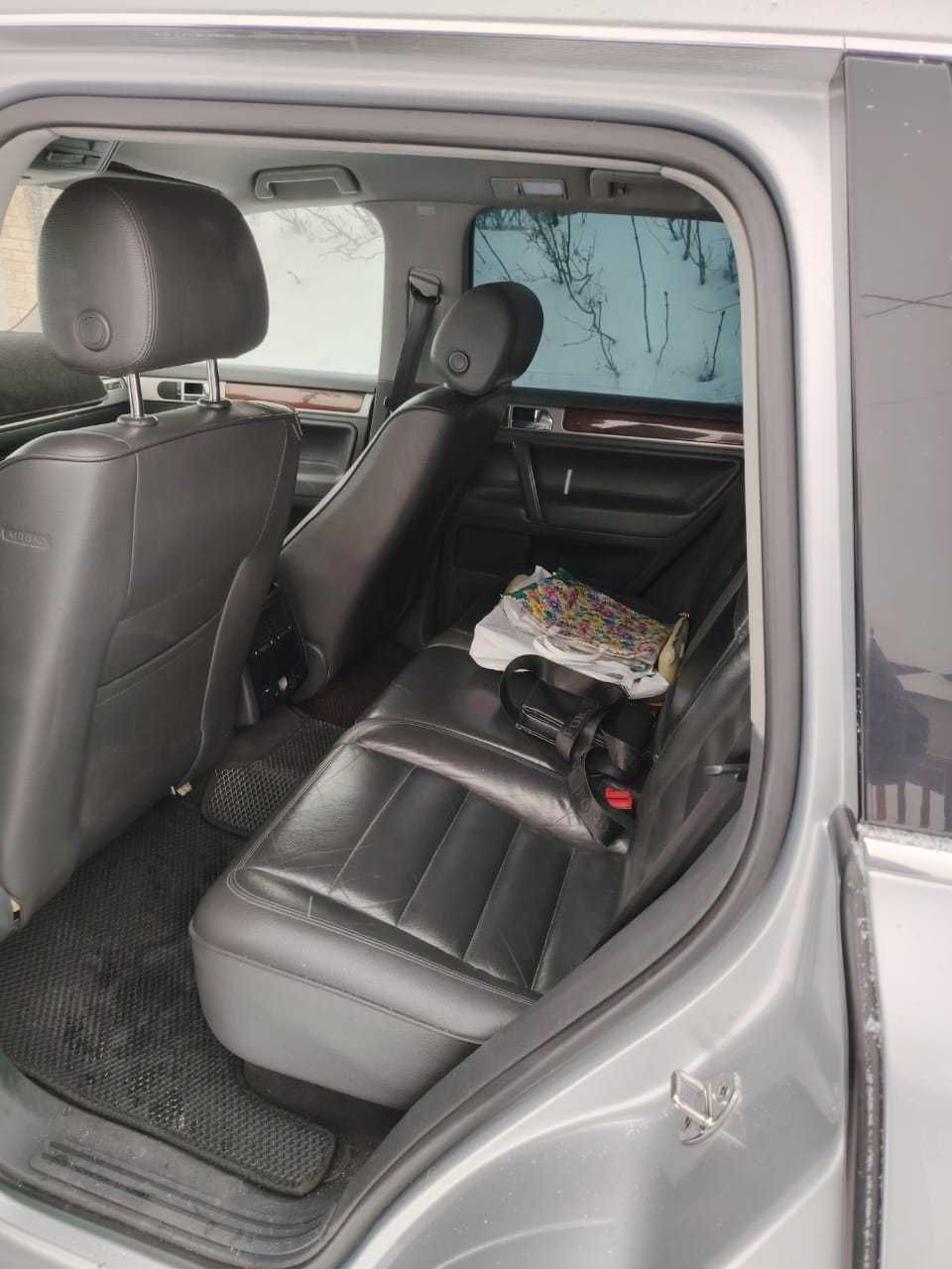 Продаю автомобиль Фольсфаген Таурег Volkswagen Touareg