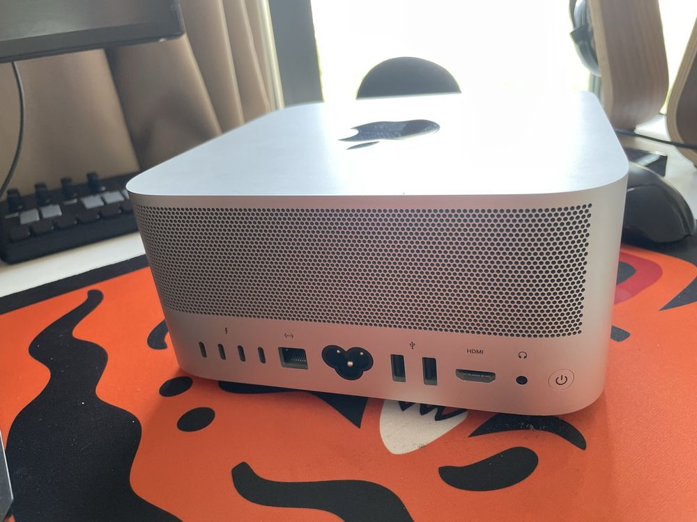 Mac Studio M1 Max 32 / 512