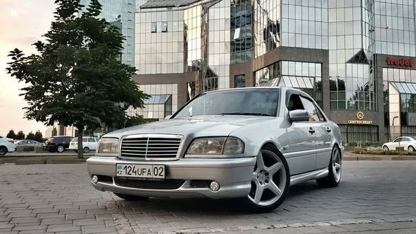 Mercedes W202 передний бампер С55