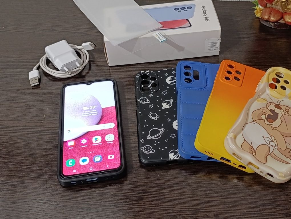 Продам Смартфон Samsung Galaxy A13
