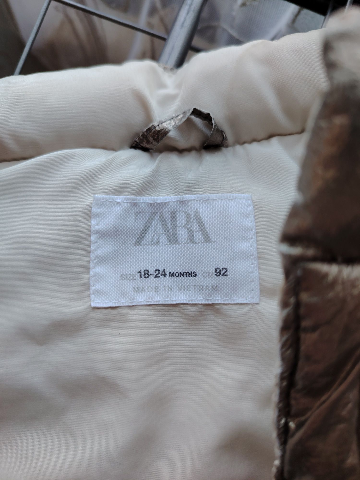 Продам желетку на девочку