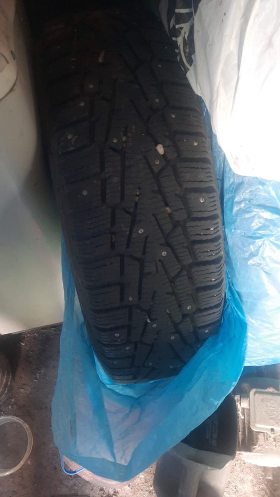 Продам зимнюю резину Cordiant snow cross 225/65/17