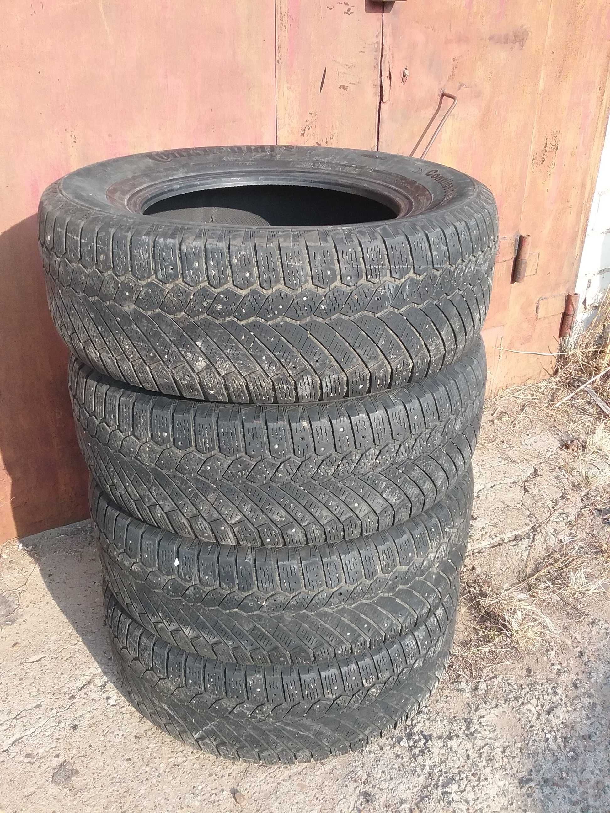 Зимние шины 265/65 R17  Continental Ice Contact