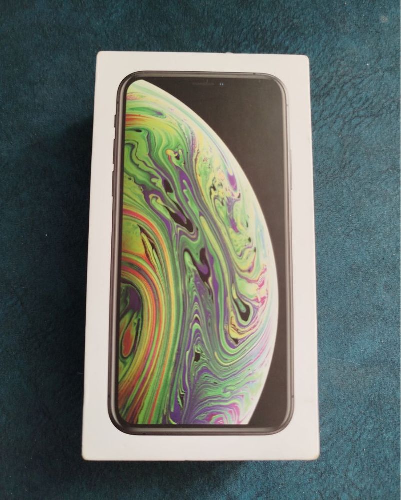 Продам iPhone XS 64 GB