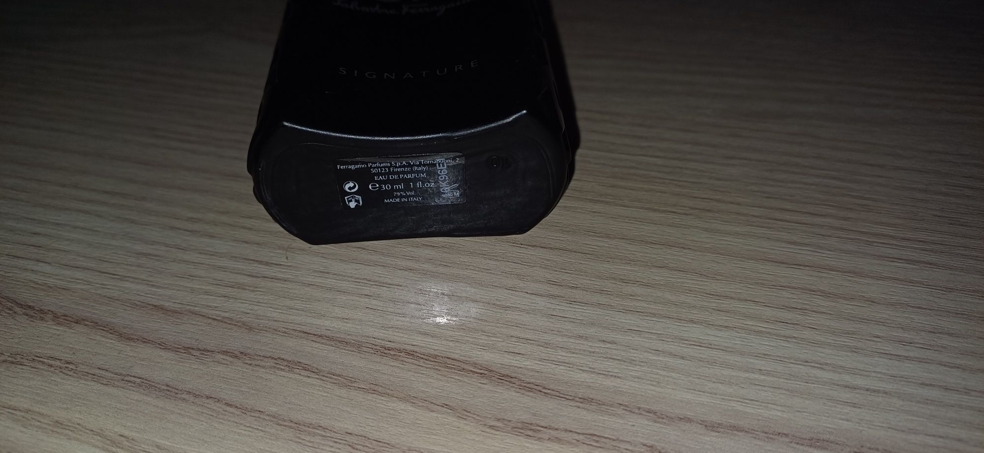 Продам духи UOMO Salvatore Ferragamo Signature