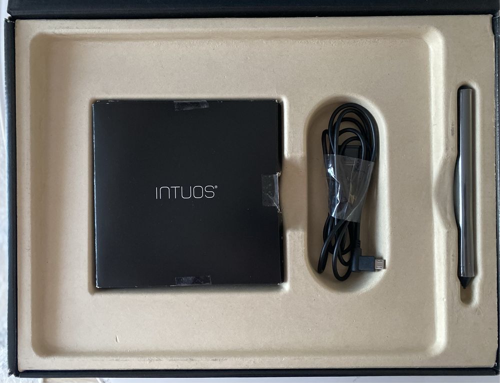 Графический планшет Wacom Intuos Art Medium Blue