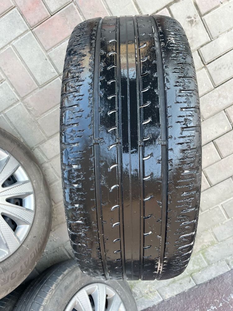 Летние шины 235/50/19