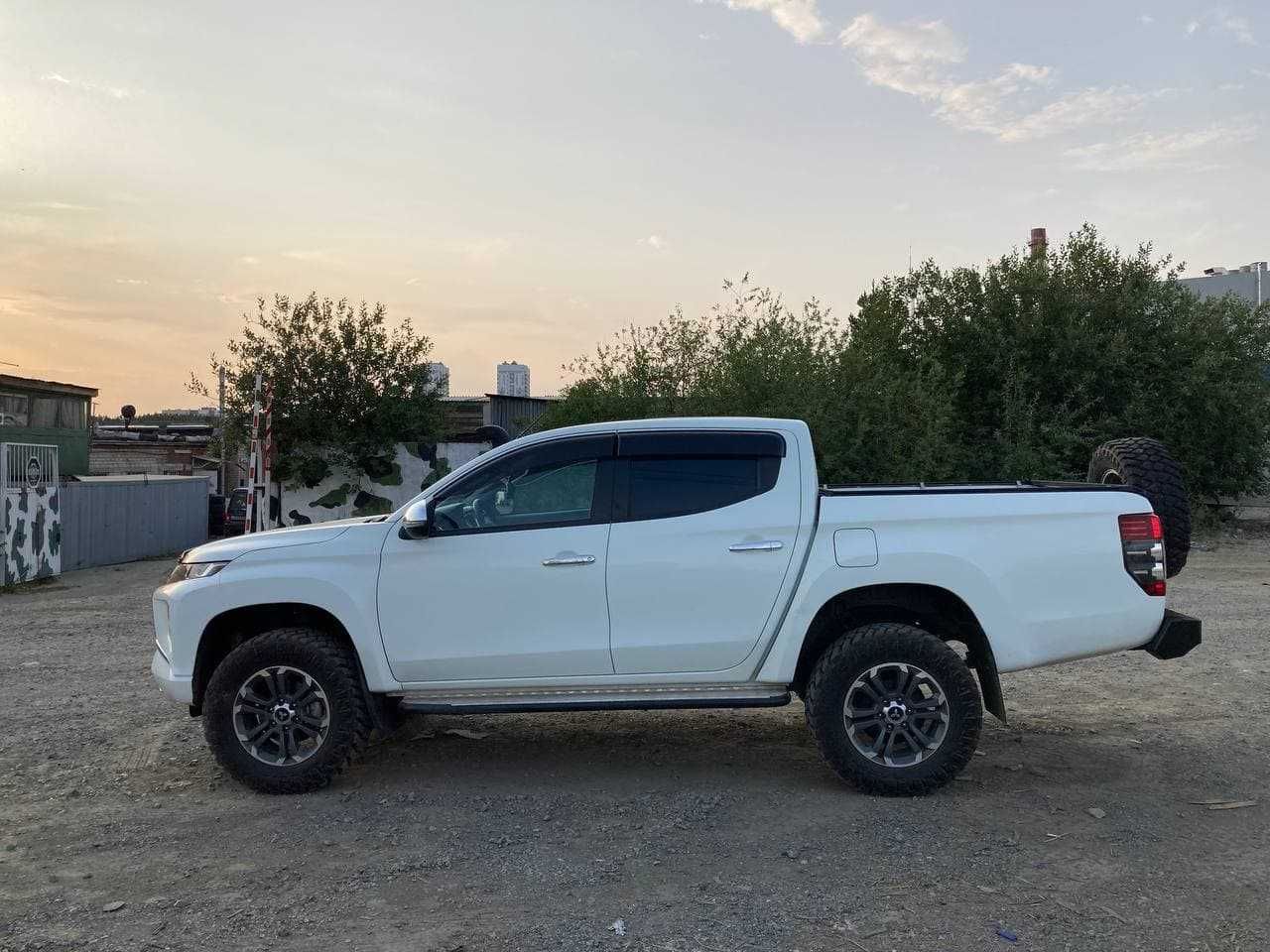 Пороги РИФ силовые Mitsubishi L200