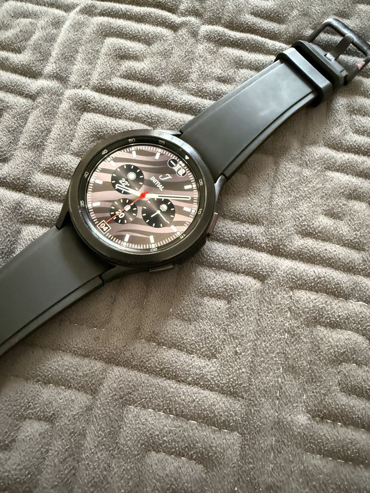 Samsung SM-R890 смарт часы
