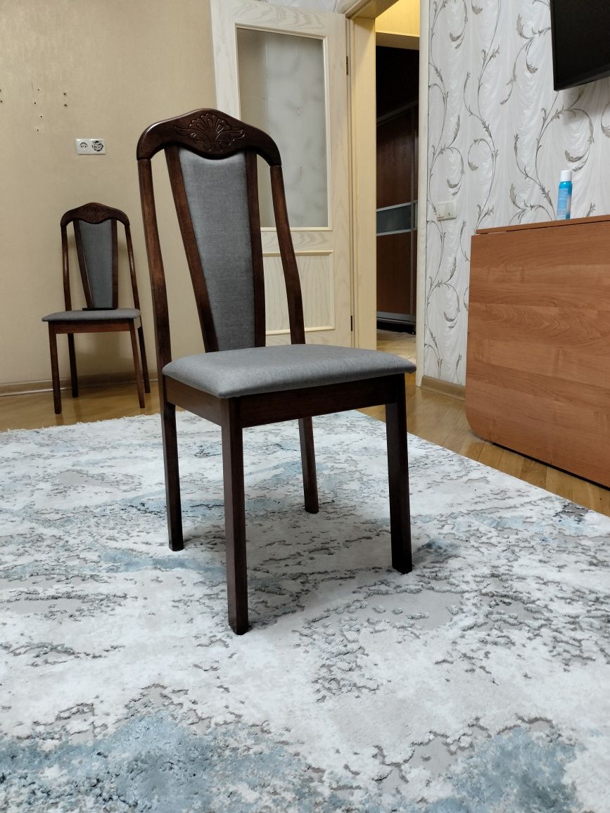 Стулья для гостинной